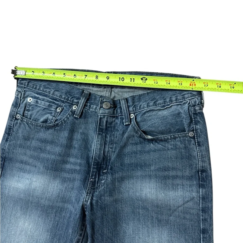 Levi’s Men’s Light Wash‎ Denim Jeans Size 31x32 Levi’s 514 Series Jeans